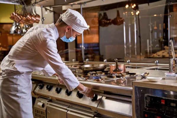 Prioritizing Food Safety in the Hospitality Sector